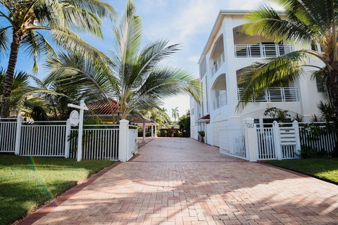 Villa Beach Palm Cove - Accommodation Sydney 3
