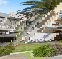 The Peninsula at Hope Island - Sydney 4u