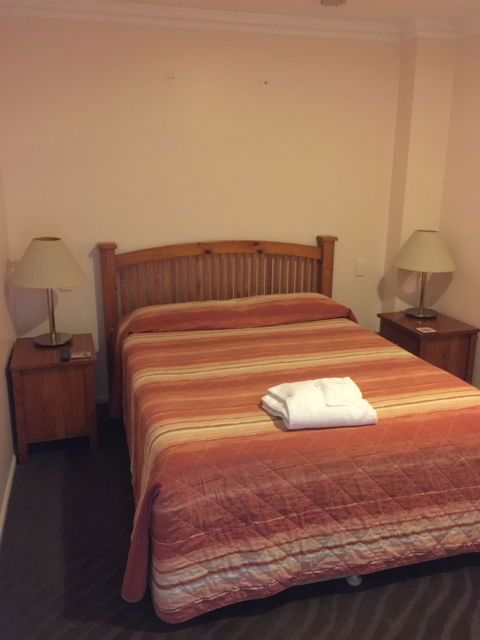 Westside Tavern And Motel - Sydney 4u 2