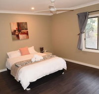 Warrawong holiday big home - Accommodation Sydney