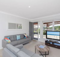 Surf Break 10A Tuna Downstairs - Accommodation Sydney