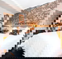 UM616 Sleek Split Level City Oasis in Ultimo - Accommodation Sydney