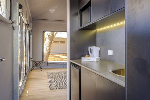 Discovery Rottnest Island - Sydney Resort 6