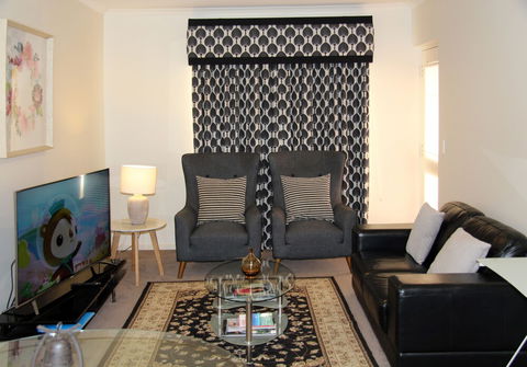 Adelaide City Apartment - 3BR, 2Bath & Carpark - Accommodation Sydney 6