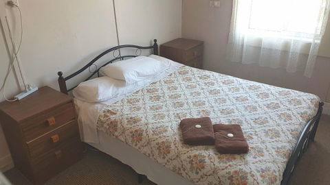 Orbost Club Hotel - Sydney 4u 3