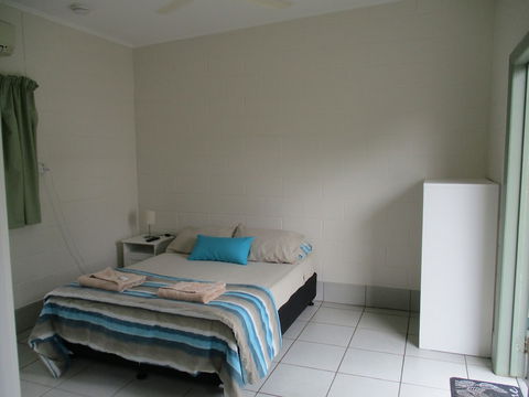 Ingham Tourist Park - Sydney 4u 5
