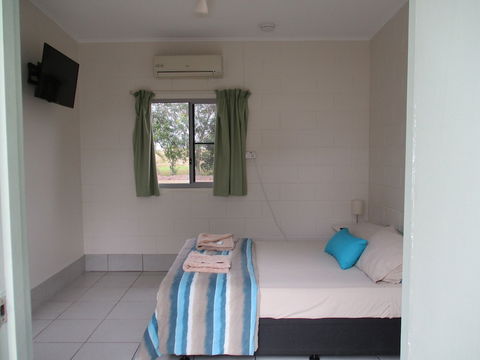 Ingham Tourist Park - Sydney 4u 3