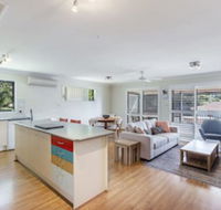 Navala Avenue 6 - Accommodation Sydney