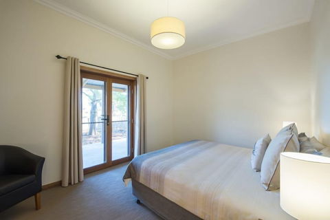 Flinders Bush Retreats - Sydney 4u 3