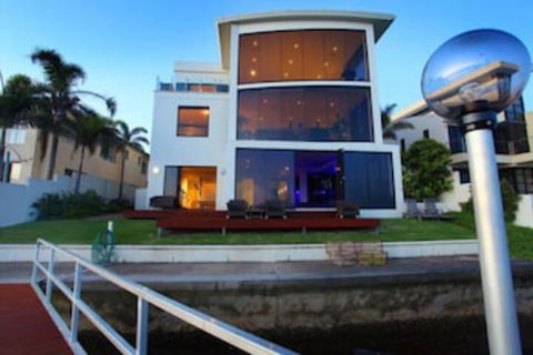 Jewel Of Sovereign - Sydney 4u 0