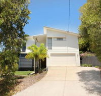 224 Centenary Heights Road Coolum Beach 500 Dollar Bond Linen Included - Accommodation Sydney