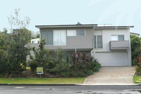 Coast - Accommodation Sydney 0