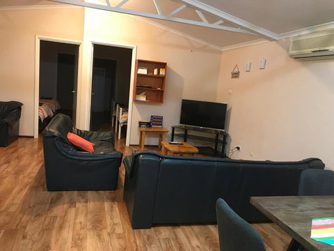 Sabai Accommodation - Sydney Resort 4