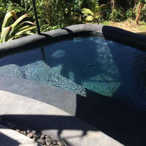 Earthship Daintree - Sydney 4u 5