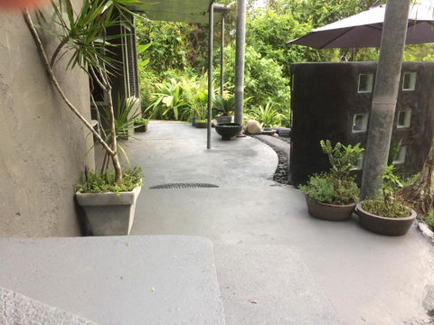 Earthship Daintree - Sydney 4u 2