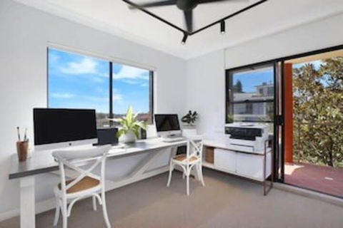 Seafarer - Sydney 4u 6
