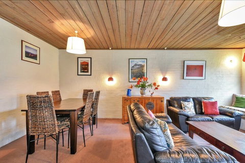 Snowgums 06 - Sydney Resort 4