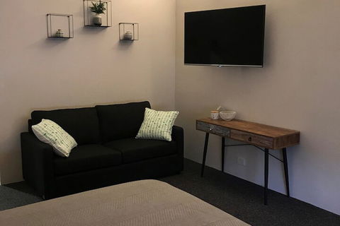 Scandi Stayz Retreat 2 - Accommodation Sydney 2