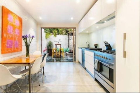 Darling Harbour Modern 2 Bedroom Terrace - Sydney 4u 4