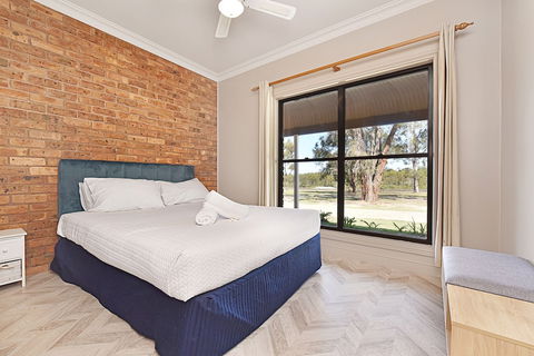 Ironstone Estate - Sydney 4u 3