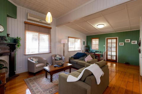 Ambiente Cottage Pet & Family Friendly - Accommodation Sydney 3