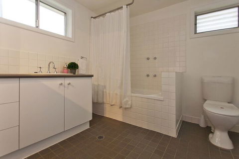 Red Brick Beauty - Central Cottage - Sydney 4u 3