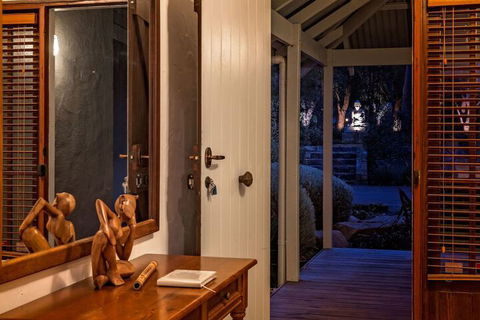 Beachfront House - Accommodation Sydney 5
