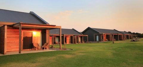 13th Beach Golf Lodges - Sydney 4u 1