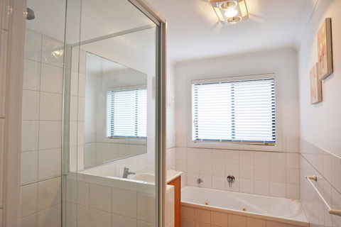 Bliss Close TO Town - Accommodation Sydney 3