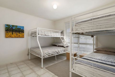 Seaholme Free Wifi & Foxtel - Accommodation Sydney 4
