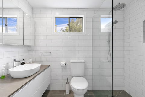 Inlet Dreaming Free Wifi - Accommodation Sydney 3