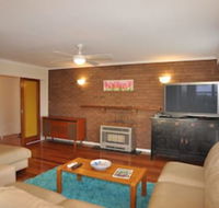 Salty Sands Meters From THE Beach Free Wifi - Accommodation Sydney