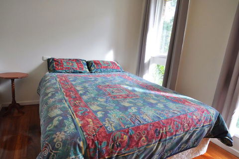 Salty Sands Meters From THE Beach Free Wifi - Accommodation Sydney 3