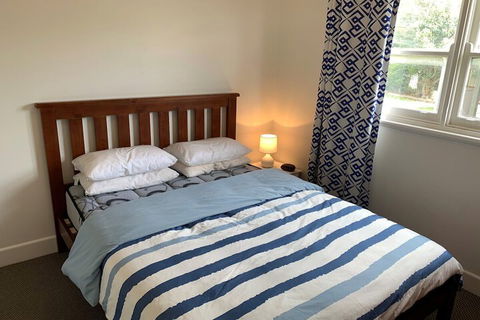 Vintage Sunrise PET Friendly - Accommodation Sydney 3