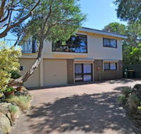 Shangri la Surf Parade Free Wifi - Accommodation Sydney