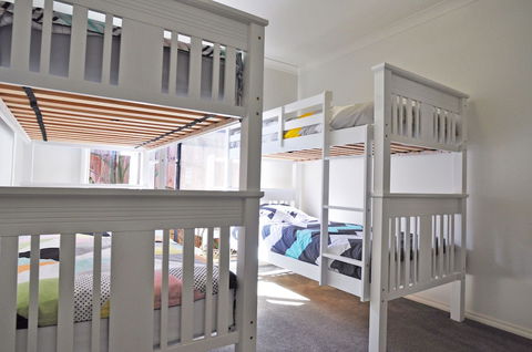 Plovers Rest Surf Side Free Wifi - Accommodation Sydney 0