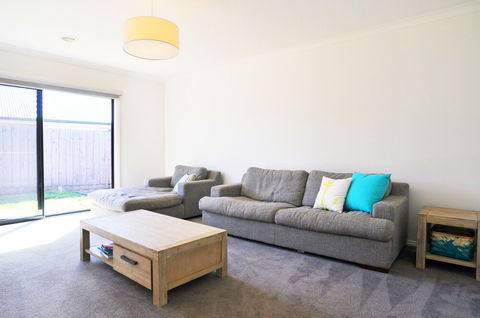 Plovers Rest Surf Side Free Wifi - Accommodation Sydney 3