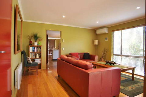 Beachcroft Inlet Side Close TO Town - Accommodation Sydney 1