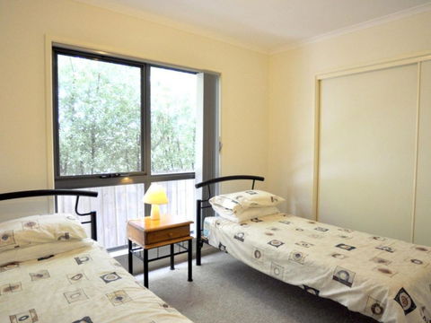 Ridge END Inlet Side - Accommodation Sydney 3