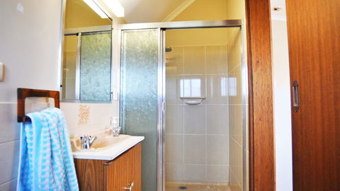 Getaway On Garden Free Wifi PET Friendly - Accommodation Sydney 5