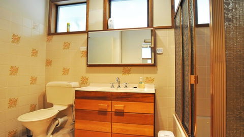 Getaway On Garden Free Wifi PET Friendly - Accommodation Sydney 4