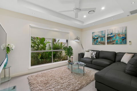 Luxury Living On The Beachfront - Accommodation Sydney 5