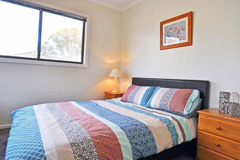 Aqua Escape On Anderson Free Wifi & Netflix PET Friendly - Accommodation Sydney 4