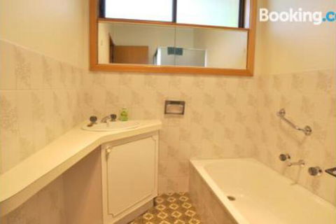 Family Retreat On Anderson - Accommodation Sydney 4