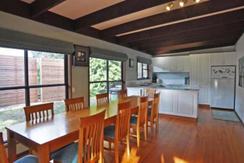 Surf Plazu PET Friendly - Sydney Resort 7