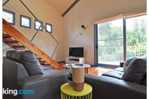 Surf Sounds Free Wifi PET Friendly Surf Side! - Accommodation Sydney 7