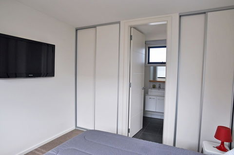 Luxe Townhouse 2 Inlet Side - Accommodation Sydney 4