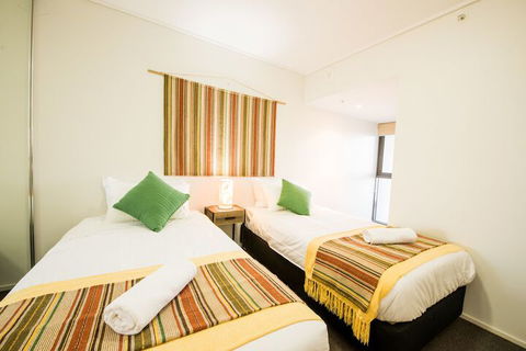 CBD African Charm, Story Bridge & River Views - Sydney 4u 6
