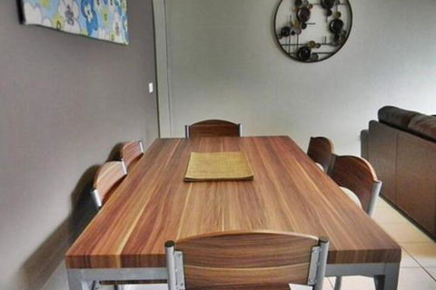 Making Waves - Accommodation Sydney 0