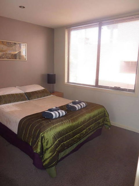 Flinders Lane Holiday Apartments - Sydney 4u 5